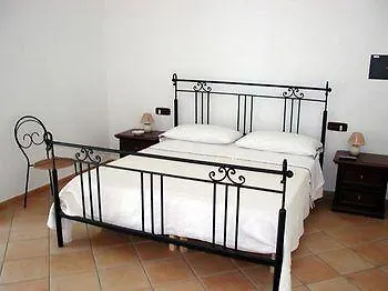 Le Agavi * سان ماورو سيلينتو